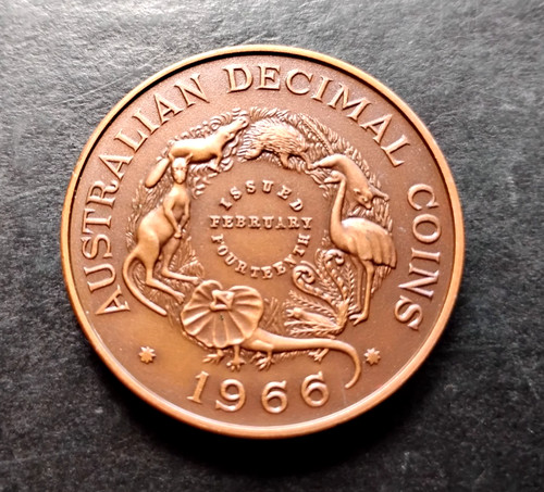 1966 Australia Mint Canberra Decimal Coins Medal Copper 39mm Rare Coin