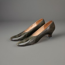 SALVATORE FERRAGAMO Vintage Italy Leather Army Green Bow Pumps Shoes Size 7.5 AA