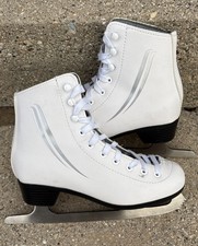 Lake Placid Cascade Girl's Size 4 White Figure Skates Skating