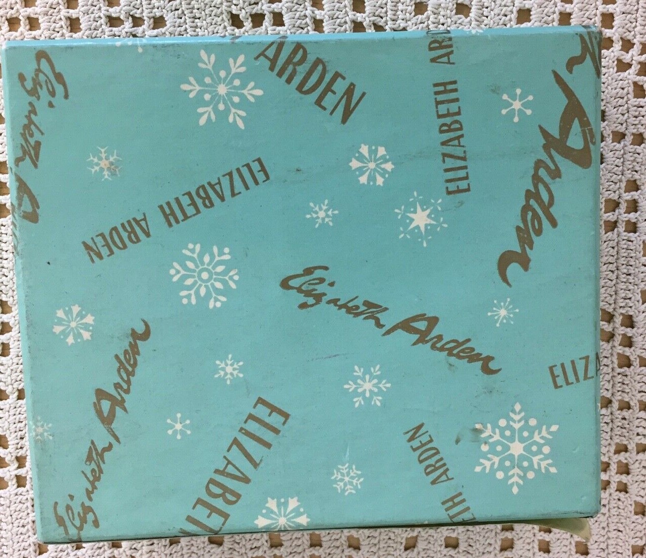 Vintage 1950s Elizabeth Arden Blue Grass Gift Set Soaps, Bath foam