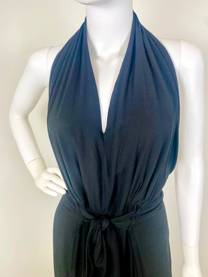 MONO HALTER NEGRO CUELLO EN V CON CINTURA ELÁSTICA Y CON CINTURÓN. TALLA:S/M Foto 2 de 4