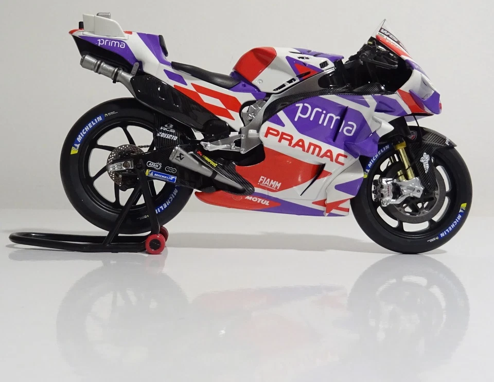 Ducati GP23 Jorge Martin #89 Prima Pramac Racing Kilo Works 1/12 - Immagine 4 di 4