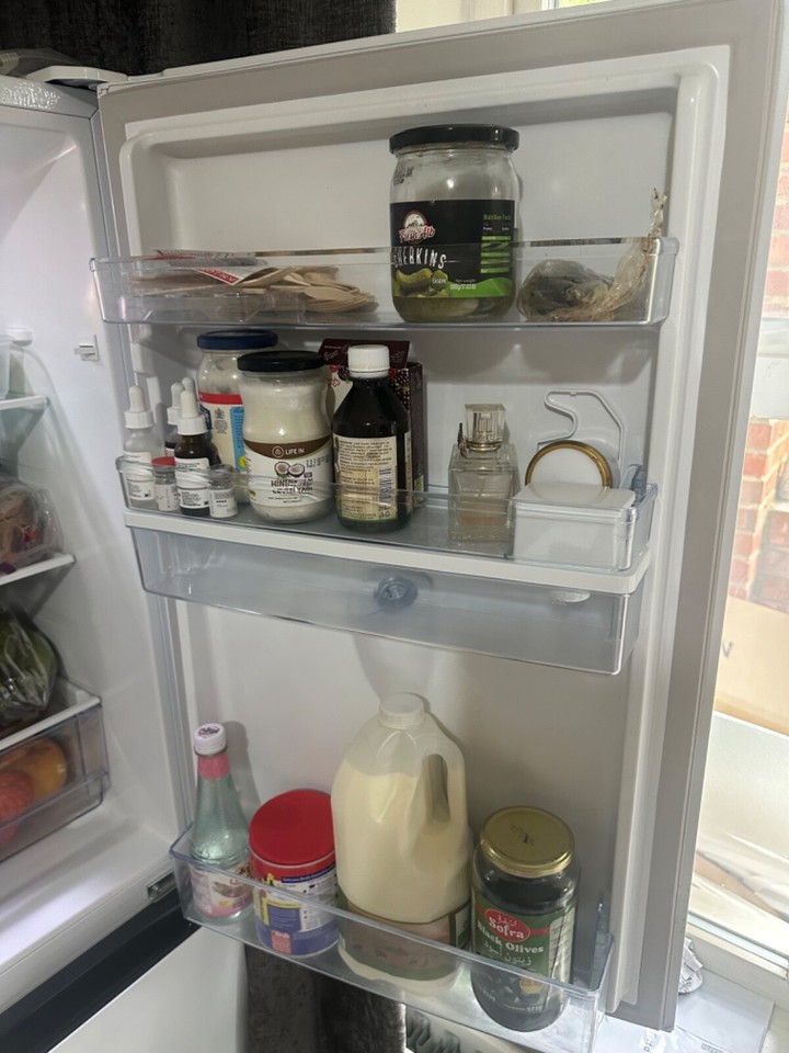 5 Months Used Fridgemaster MC55240DE Fridge Clean Large Freezer