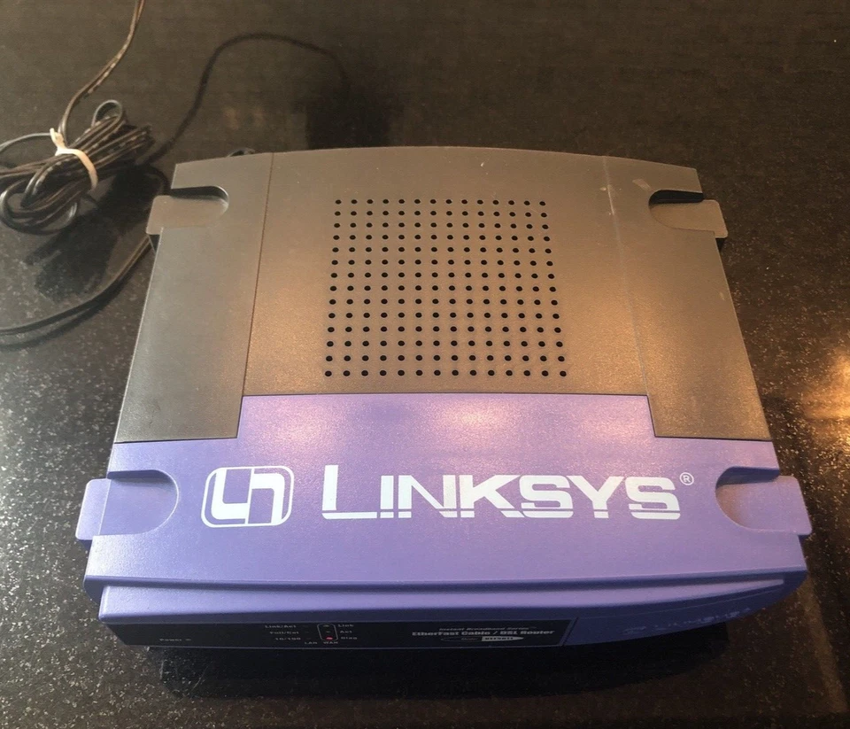 Linksys EtherFast 100 Mbps 1-Port 10/100 Wireless B Router (BEFSR11) + Adaptor - Image 2 of 4