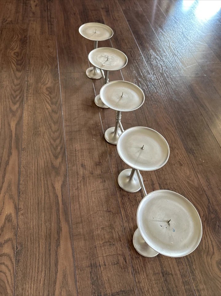 SOPORTE DE VELA DE 5 PILARES DE PELTRE DE GRANERO DE CERÁMICA de colección con bisagras Foto 4 de 4