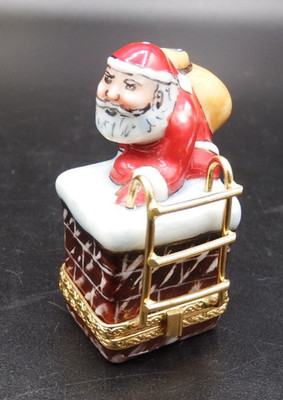 Limoges Peint Main Trinket Box Santa Claus w/ladder on Chimney EXC!