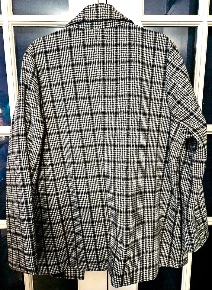 Chaqueta Blazer Larga Forever 21 Plus 1X Negra Blanca Mezcla de Lana a Cuadros Carrera #309 Foto 2 de 4