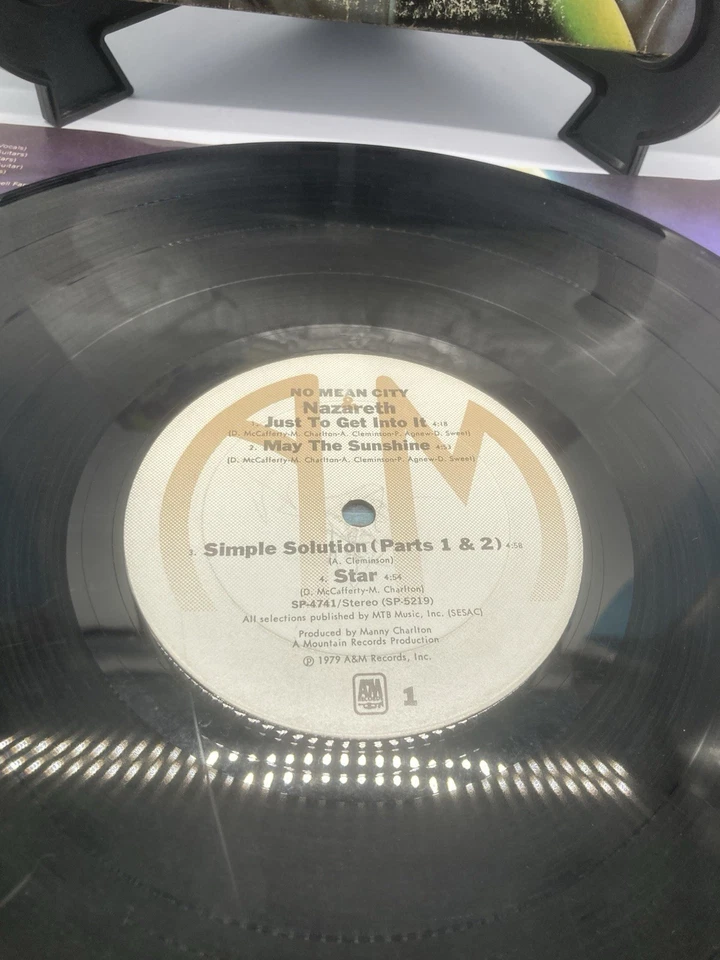 Nazareth No Mean City Vintage Vinyl LP 1979 A&M SP-4741  - Imagem 2 de 4