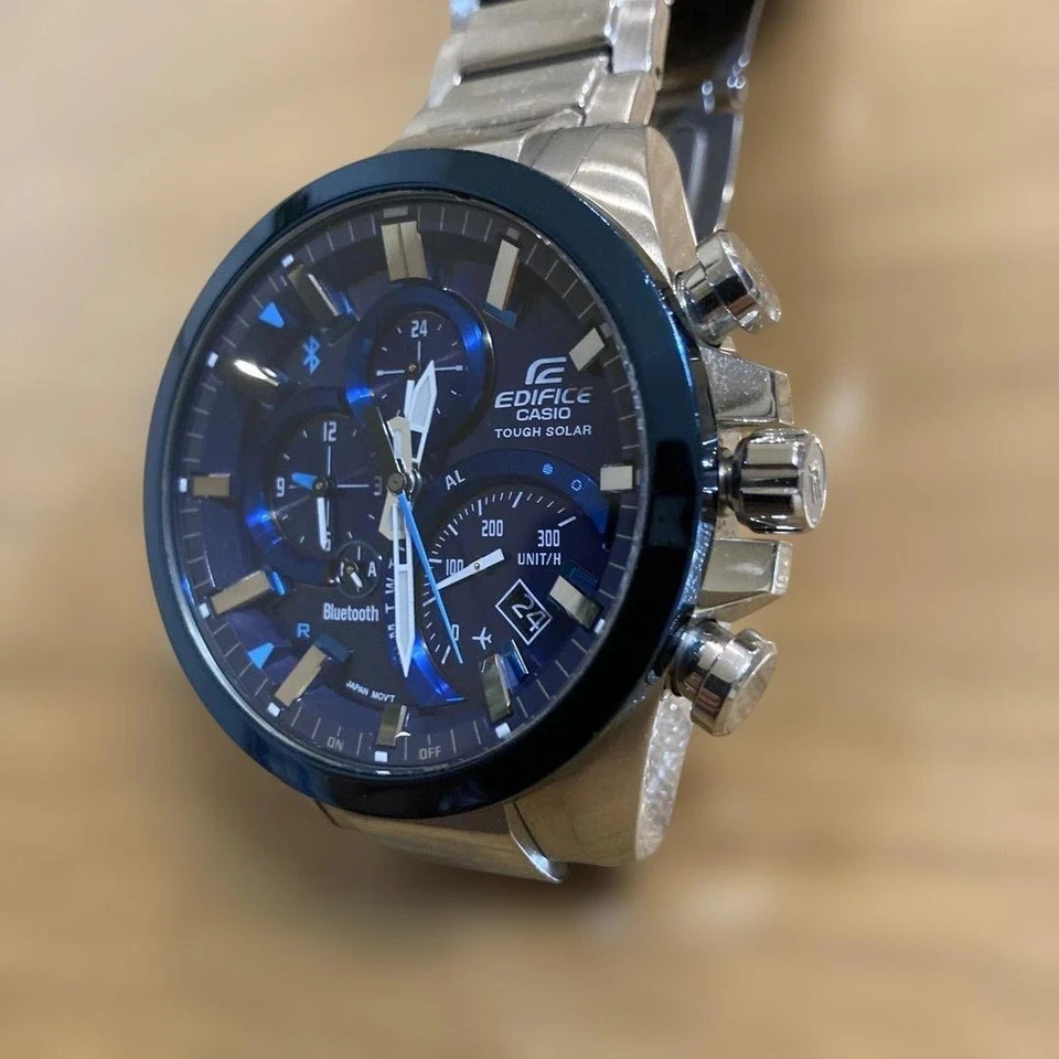 Reloj inteligente Casio Edifice EQB-501 Bluetooth diseño elegante para hombre Foto 2 de 4