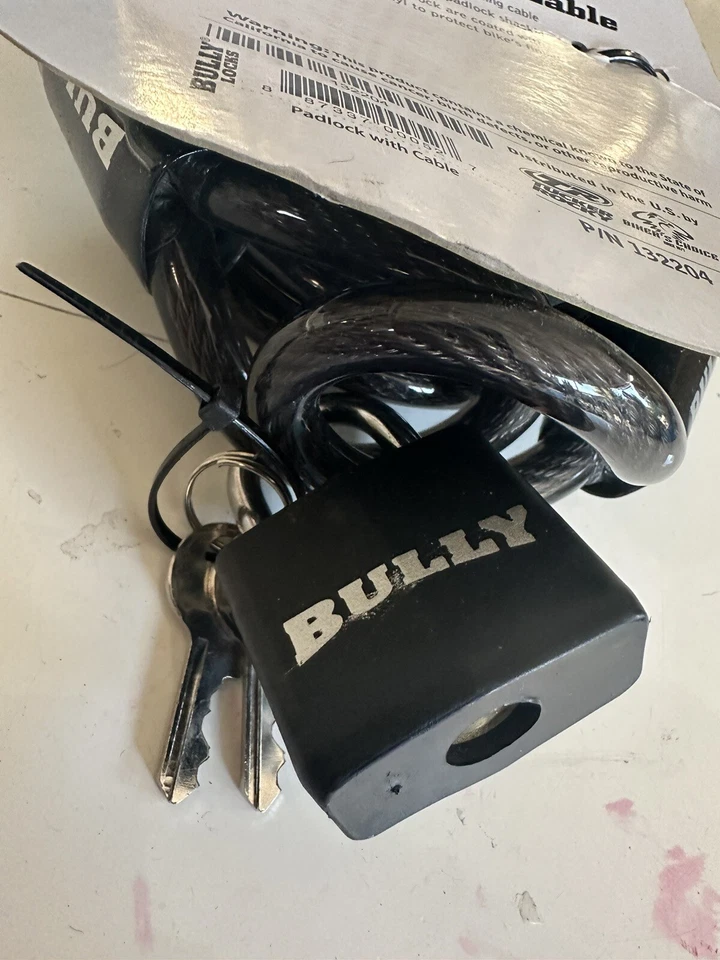 Bully Locks 6ft x 10mm, Padlock With Cable - Image 4 of 4