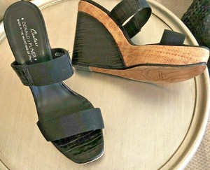 donald pliner black wedge sandals
