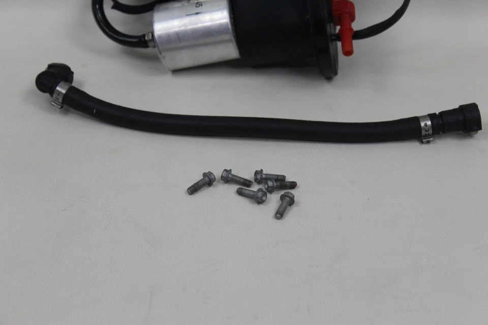 Aprilia RSV4 1000 17-20 Tuono OEM Fuel Gas Petrol Pump Assembly B043925 NICE! - Image 2 of 4