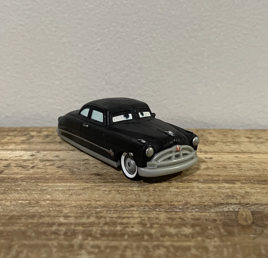 Disney Pixar Cars Color Changers Doc Hudson 2 Paint Jobs In 1 Mattel - Image 2 of 4