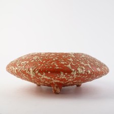 Tófej Mid-Century Modern Hungarian Ufo Vase, Orange, Gelb gesprenkelt + Füßchen
