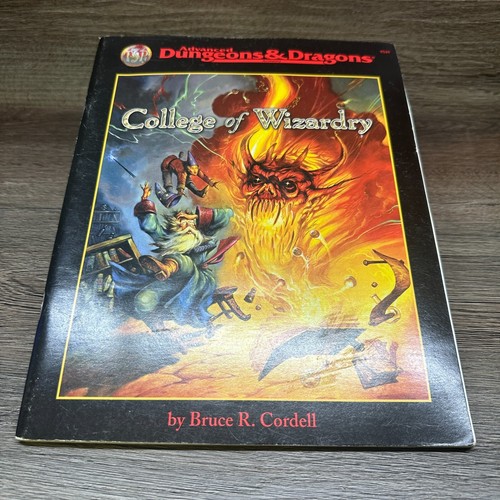 College of Wizardry with Map - AD&D 9549 Advanced Dungeons and Dragons 1st Print