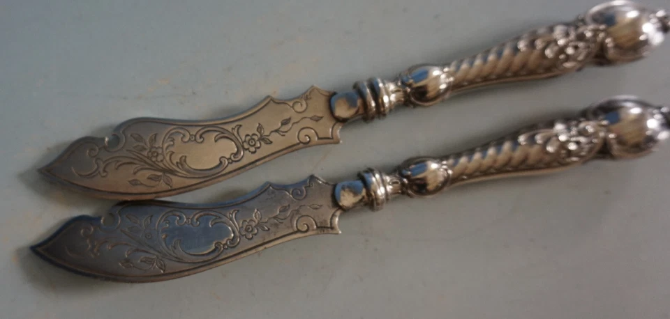 2 WMF seltene Buttermesser Messer versilbert Rocaillendekor vor 1900 (523-050) - Bild 3 von 4