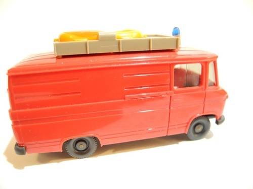 WIKING VINTAGE 1:87 WATER RESCUE MERCEDES-BENZ L406 FIRE DEPT. 1972-74 ONLY MINT - Picture 2 of 8