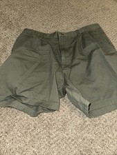 Woolrich Mens Khaki Green Shorts Size 34 Casual Golf Flat Front Cotton Vintage