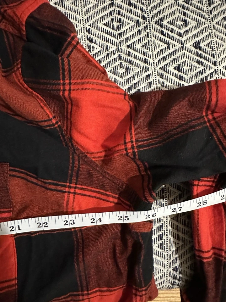 Camisa Ava & Viv Talla Grande 1X Franela Roja a Cuadros Abotonada Manga Larga Foto 4 de 4