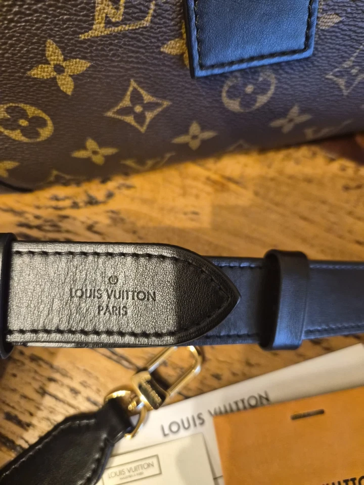 Louis Vuitton Odeon Crossbody Bag Compkete Set With Box And Dustbag - Image 2 of 4