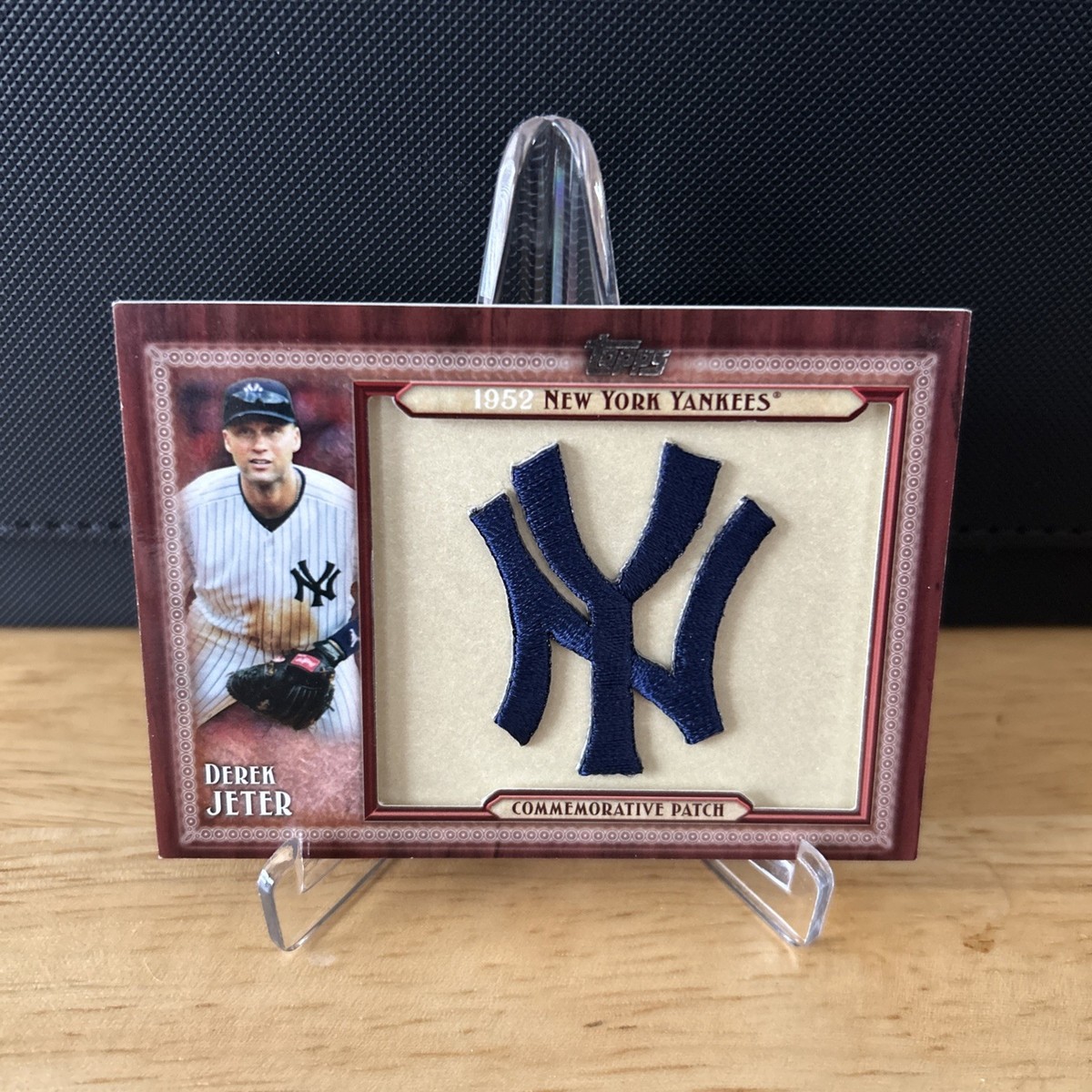 Topps 2011 Throwback Patch Derek Jeter 1952 Yankees Card TLMP-DJ 