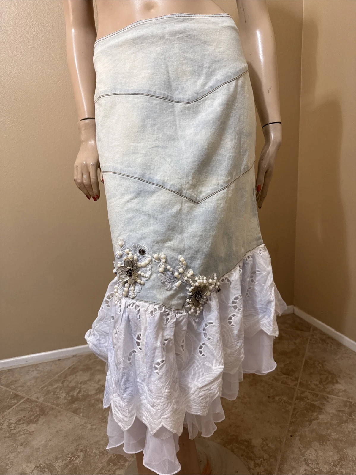 Women’s Light Blue Cotton Casual Stretch Boho Beaded Zip Size M(6-8) Skirt 730
Opens in a new window
