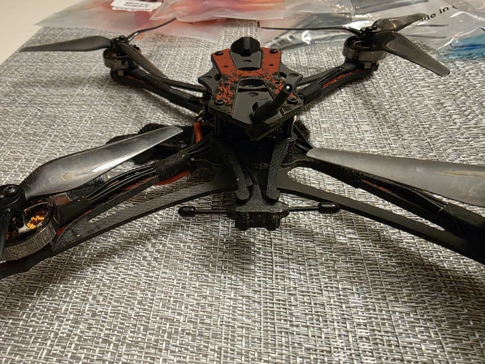 Emax Hawk Apex 5" HDZero 4S 2400KV Motors FPV Racing Drone BNF With Extras! - Image 4 of 4