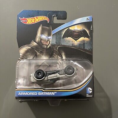 Hot Wheels DC Universe Armored Batman Deluxe Vehicle 