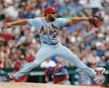 JUNIOR FERNANDEZ   ST. LOUIS CARDINALS  ACTION SIGNED 8x10