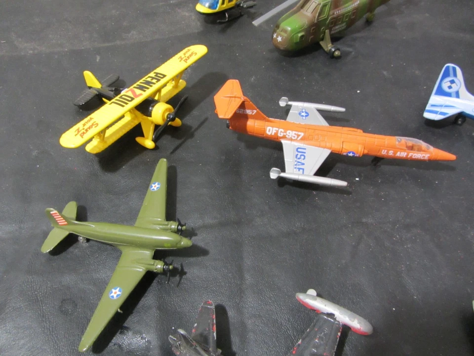 diecast airplane plane airplanes lot 20+ Ertl Matchbox Tootsie Lesney Maisto - Image 4 of 4