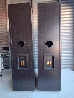 Infinity IL-40 Floor Standing Speakers (2), (NO GRILLS) Tested And