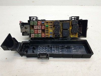 OEM Jeep Liberty 2002-2004 Under Hood Engine Fuse Relay Box Assembly | eBay