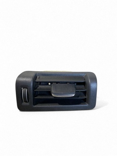 Roof air vent grille