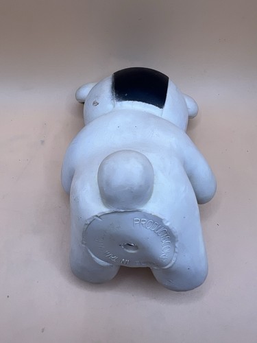 Vintage 70er Jahre Gummi Teddybär Quietschspielzeug Baby mit Goldfisch am Lätzchen - Bild 4 von 4
