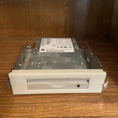 Z100ATAPI 3.5'' Zip 100MB Internal IDE/ATAPI Drive