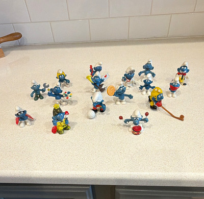 16 Vintage Smurfs PVC Figurines Lot Schleich Peyo 1970s-1980s 