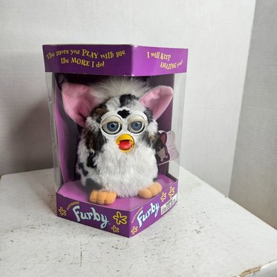 Furby 70-800 Tiger Electronics - Snow Leopard Fur/White Hair/Blue Eyes - NIB