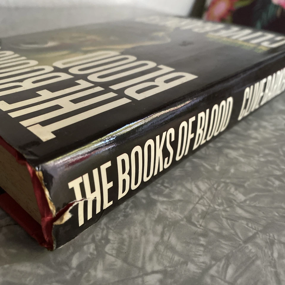 Books of Blood Clive Barker 1988 Vtg Hardcover First American Edition 1st Print Foto 2 de 4