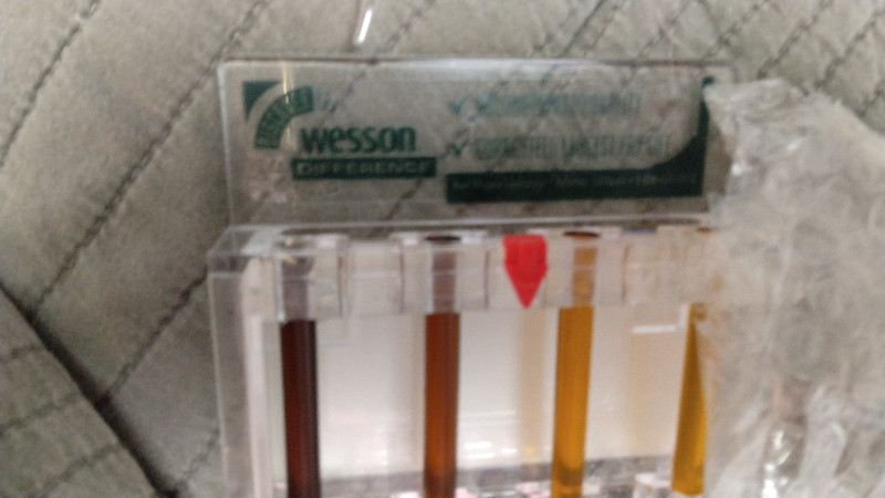 Vintage Hunt-Wesson Foodservice Oil Color Comparator Kit - Fryer Tester Dropper