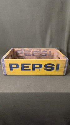 Vintage Pepsi Yellow Wooden Soda Crate Box. 12'' x 18''. excellent condition!