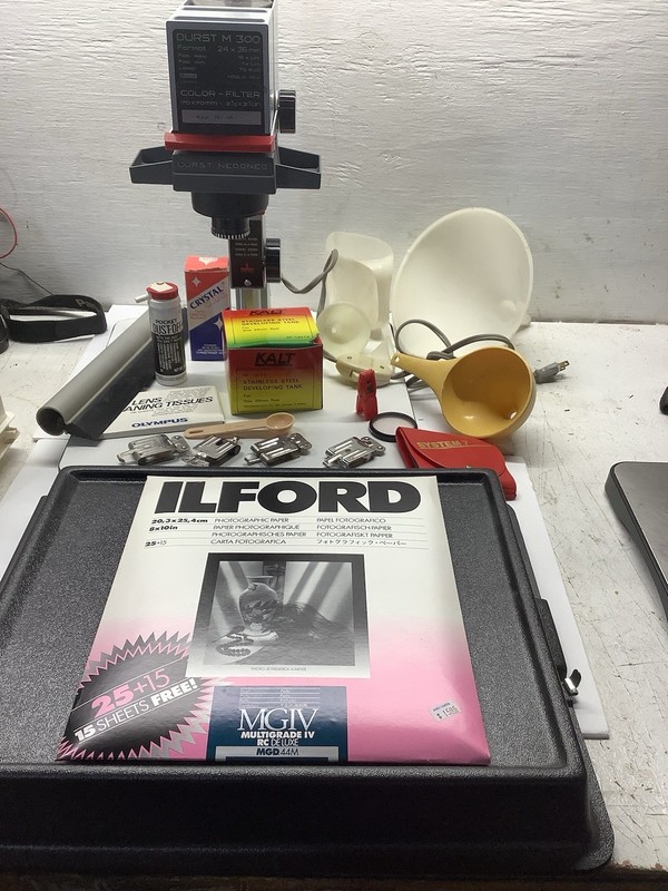 Durst M 300 Enlarger with Color Filter 24x36mm  Gray Red Black With Accessories