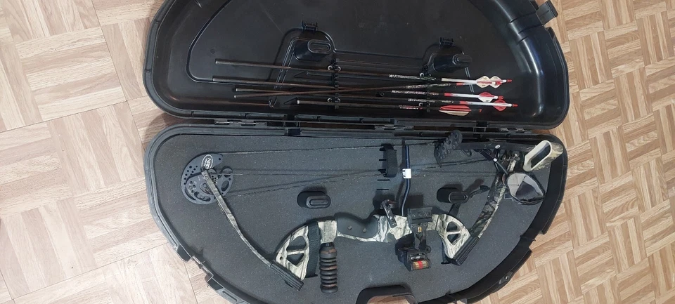 Блочный экстремальный лук PSE 2018 29 дюймов Stinger для правой руки - черный - Изображение 2 из 4