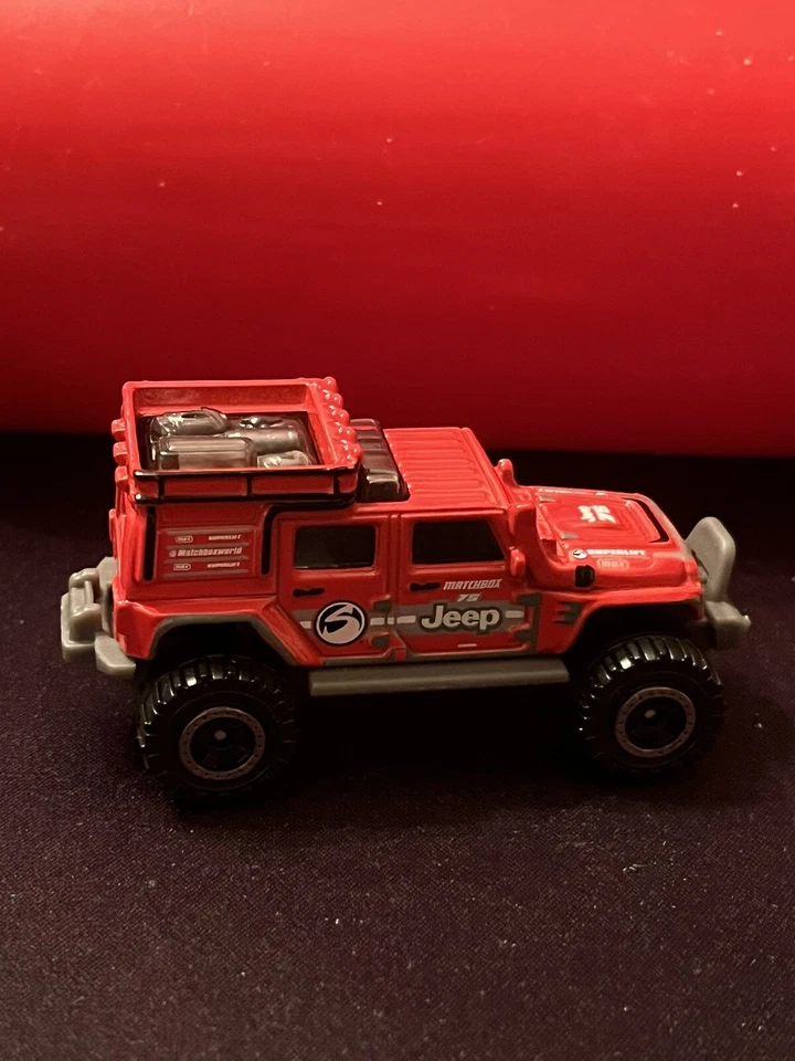 Matchbox 2011 Jeep Wrangler Superlift 4x4 Red Diecast w/ Roof Rack USED NM Cond - Image 4 of 4
