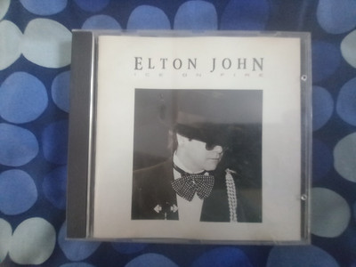 CD - Elton John - Ice on Fire - The Rocket Records CO