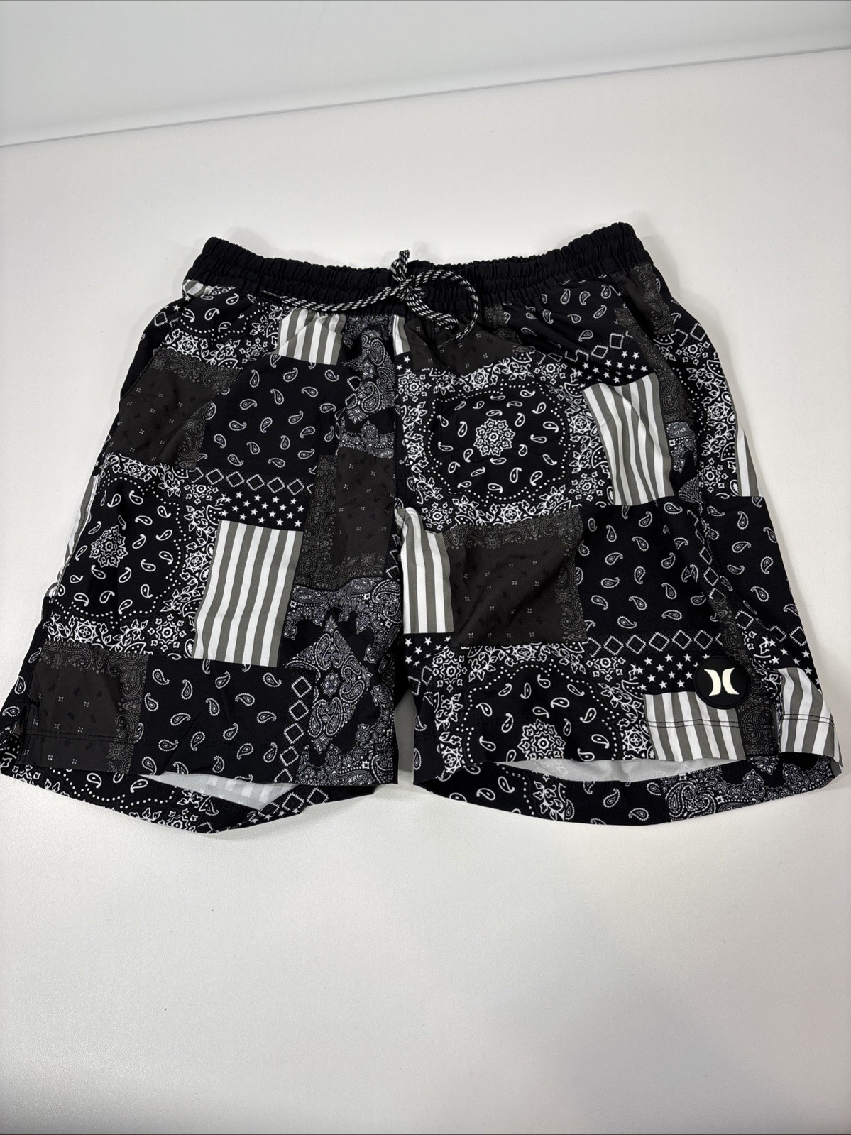 Hurley Size Large Swimming Trunks Patchwork Patte… - image 1