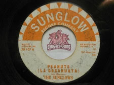 The Sunglows: Peanuts (La Cacahuata) / Happy Hippo, 45 RPM VG (X4) 