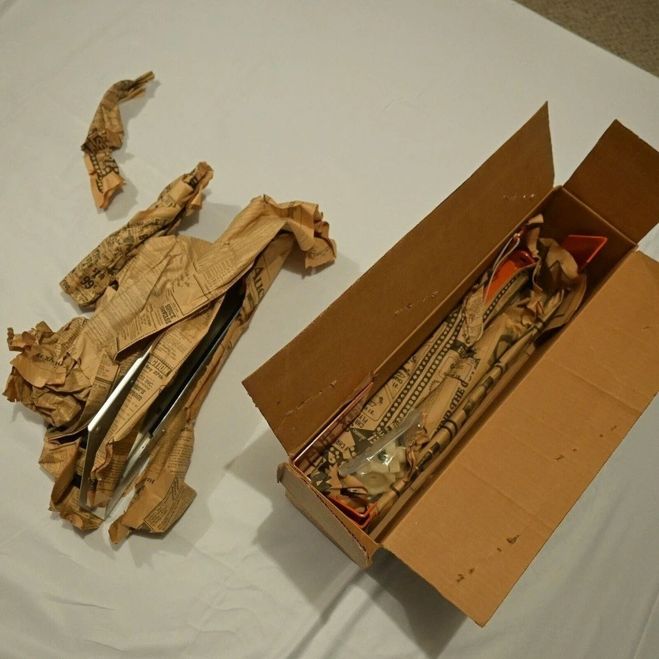 Deadstock Vtg Outers Mini-Grand Target Trap Portable Clay Pigeon Model 1000 USA - Image 4 of 4