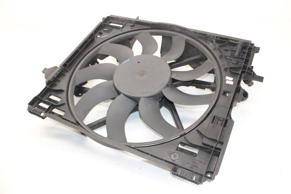 15-17 BMW M3 3.0L Engine Cooling Fan Assembly with Motor 2284887 Foto 3 de 4