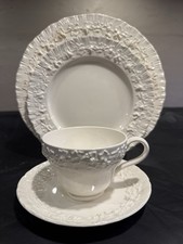 Wedgwood Embossed Queensware Cream On Cream 6-piece Place Setting