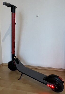 E-Scooter SEAT eXS powered by Ninebot Segway mit neuem Akku und neuen Controller